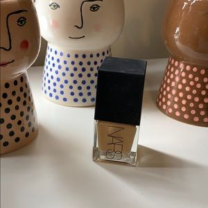 Nars natural radiant longwear foundation vanuatu
